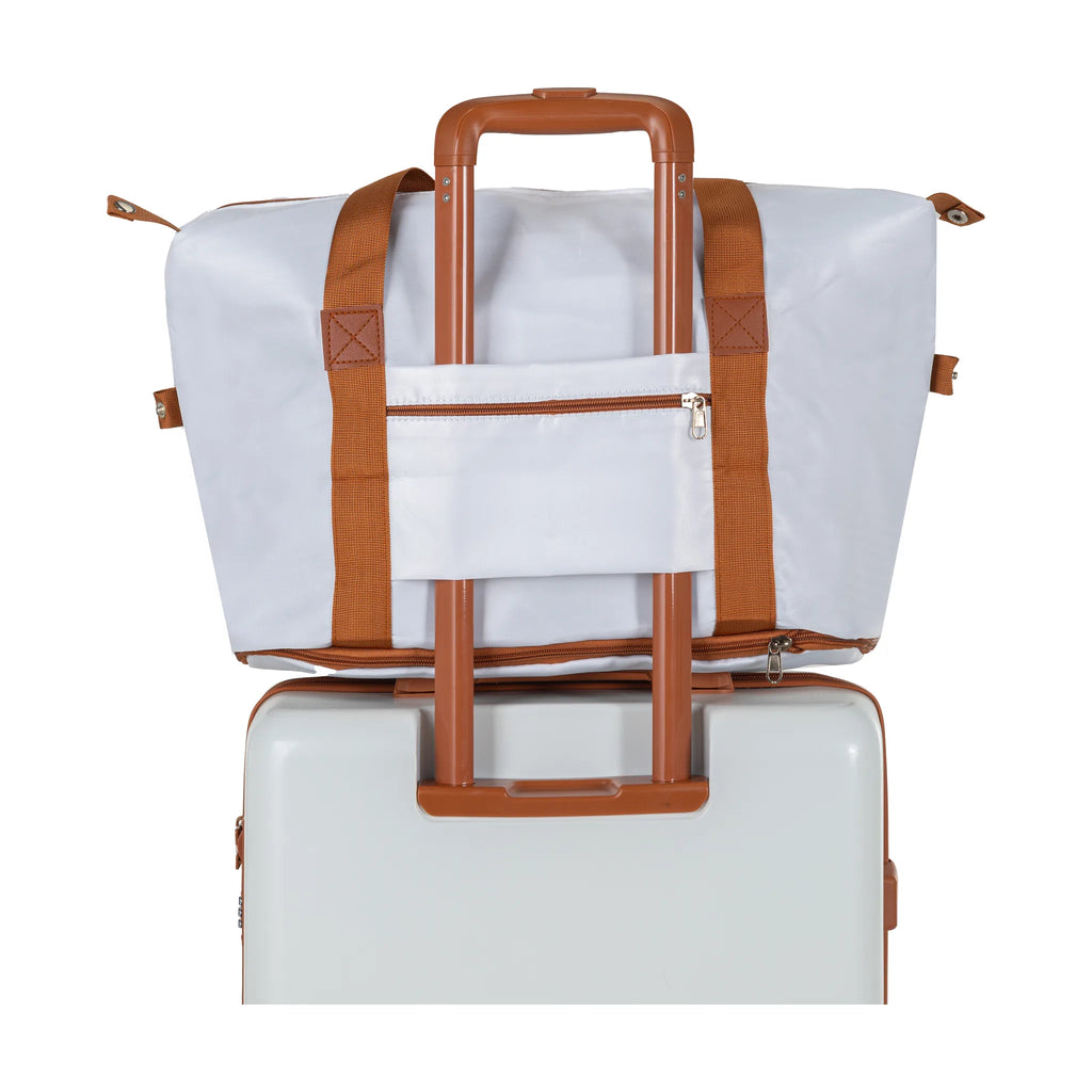 Set de 3 valises + 2 sacs Pierre Cardin Berlin Ivoire, sac de voyage glissé sur le trolley de la valise